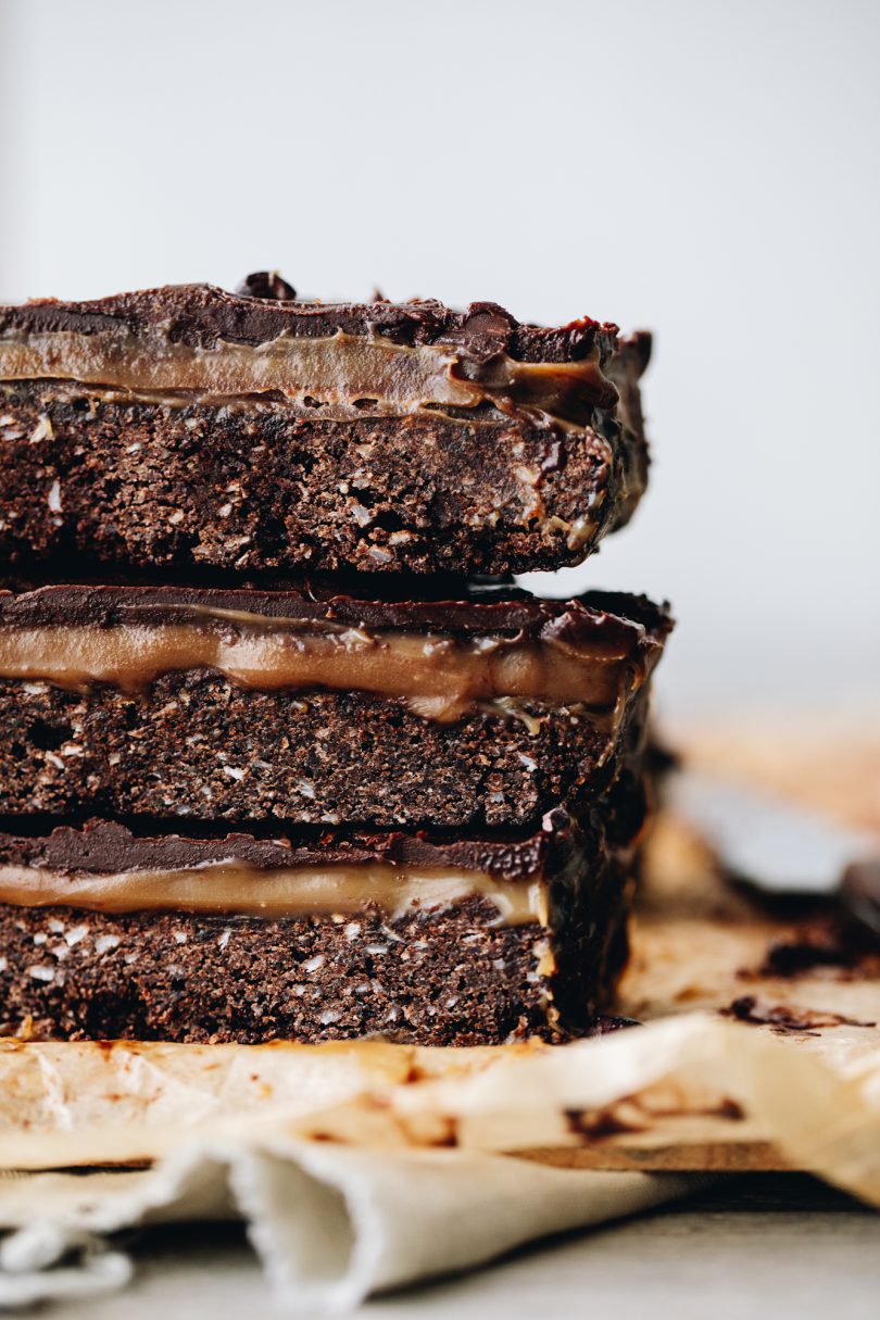 Chocolate Caramel Slice (can be made vegan) ⋆ Hunter ...
